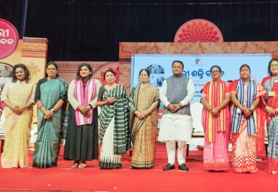 ଉଦ୍ୟମ ଓ ଇଛାଶକ୍ତି ଥିଲେ ମହିଳା ମାନେ କୌଣସି କ୍ଷେତ୍ରରେ ଅଟକିବେ ନାହିଁ- ମୁଖ୍ୟମନ୍ତ୍ରୀ ଉଦ୍ୟମ ଓ ଇଛାଶକ୍ତି ଥିଲେ ମହିଳା ମାନେ କୌଣସି କ୍ଷେତ୍ରରେ ଅଟକିବେ ନାହିଁ- ମୁଖ୍ୟମନ୍ତ୍ରୀ